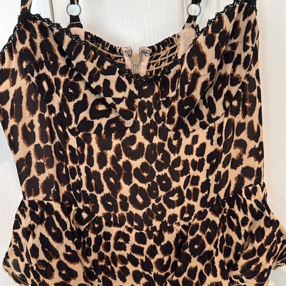 Reformation Felda Dress— buy now— SOLD OUT ONLINE!! NWT - Picture 5 of 7